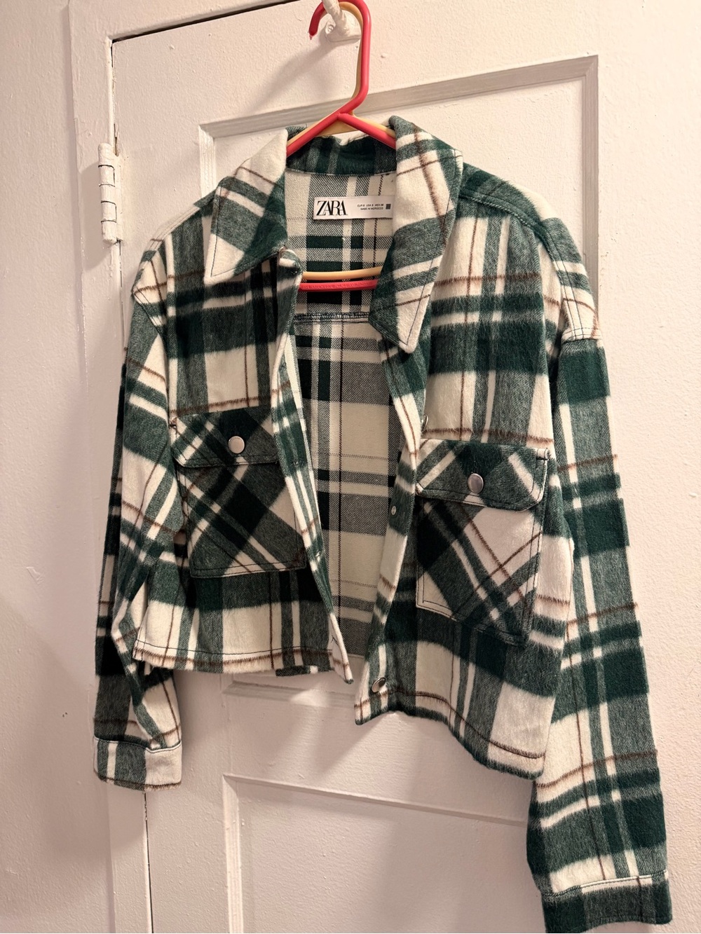 Zara Dark Green and White Plaid Cropped Shirt Jacket